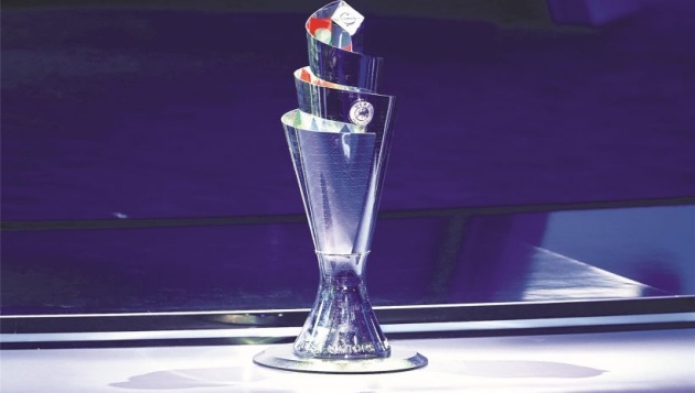 
Chiếc cúp vô địch của Nations League.