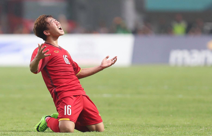 
Minh Vương đã đem lại một bàn thắng tuyệt đẹp và vô cùng ý nghĩa cho Olympic Việt Nam.