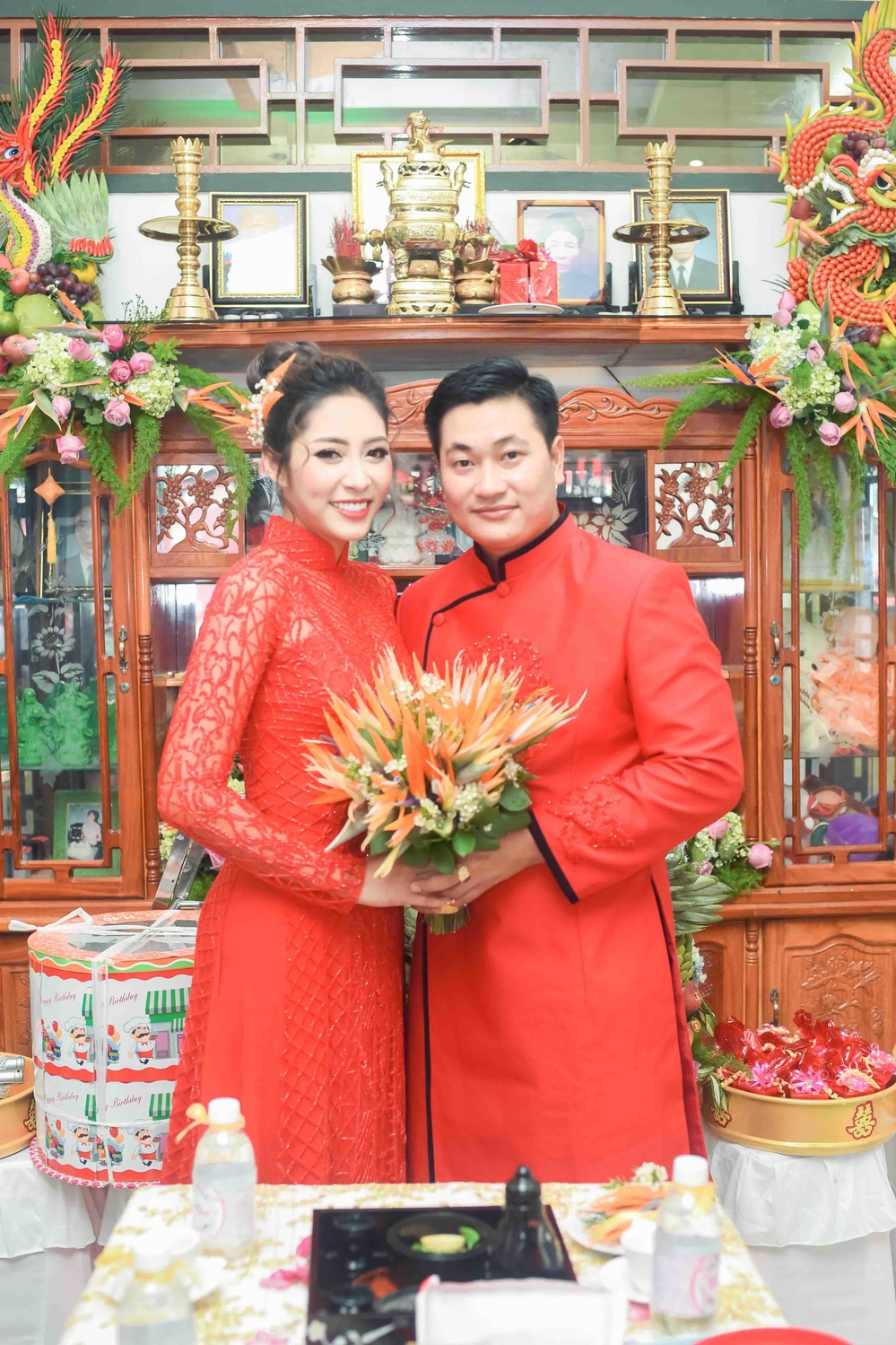 Hoa hậu Đại dương Đặng Thu Thảo và chồng đại gia rực đỏ trong lễ đính hôn - Tin sao Viet - Tin tuc sao Viet - Scandal sao Viet - Tin tuc cua Sao - Tin cua Sao