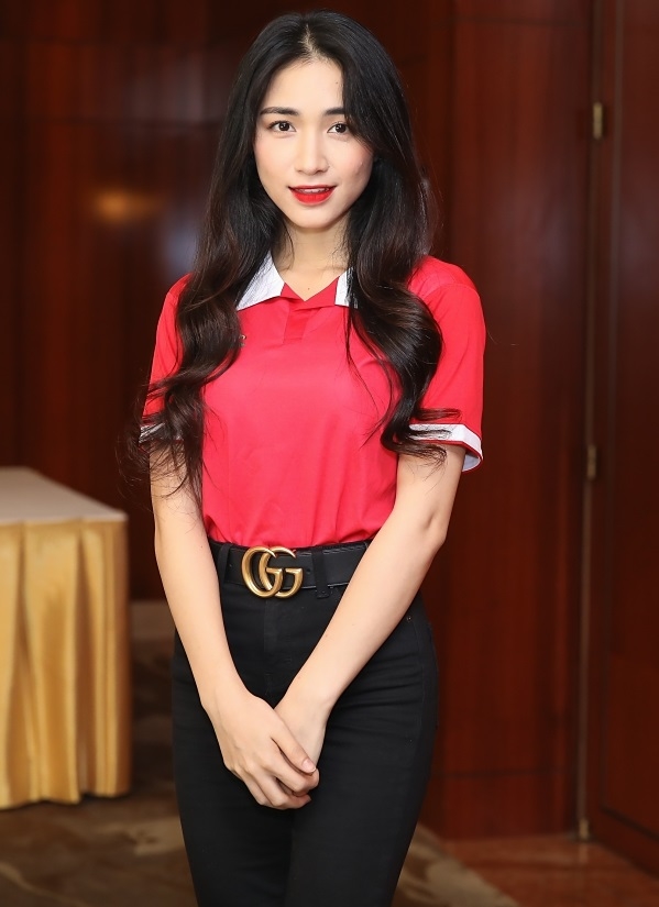 
Hòa Minzy xuất hiện trong sự kiện ra mắt chương trình truyền hình mới.