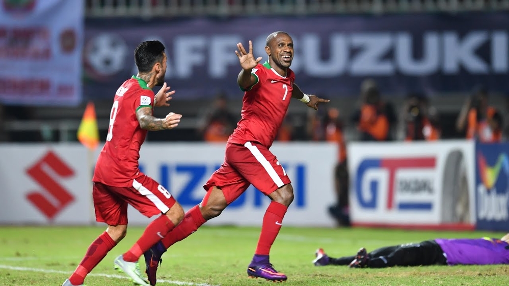 
Tại AFF Cup 2016, ĐT Việt Nam từng thua tức tưởi Indonesia trong trận cầu mà chúng ta đã chơi rất nỗ lực chỉ với 10 người trên sân.