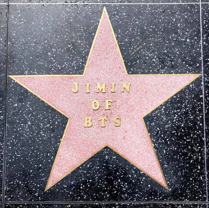 
Ngôi sao của Jimin được xuất hiện tại Đại Lộ Danh Vọng Hollywood.