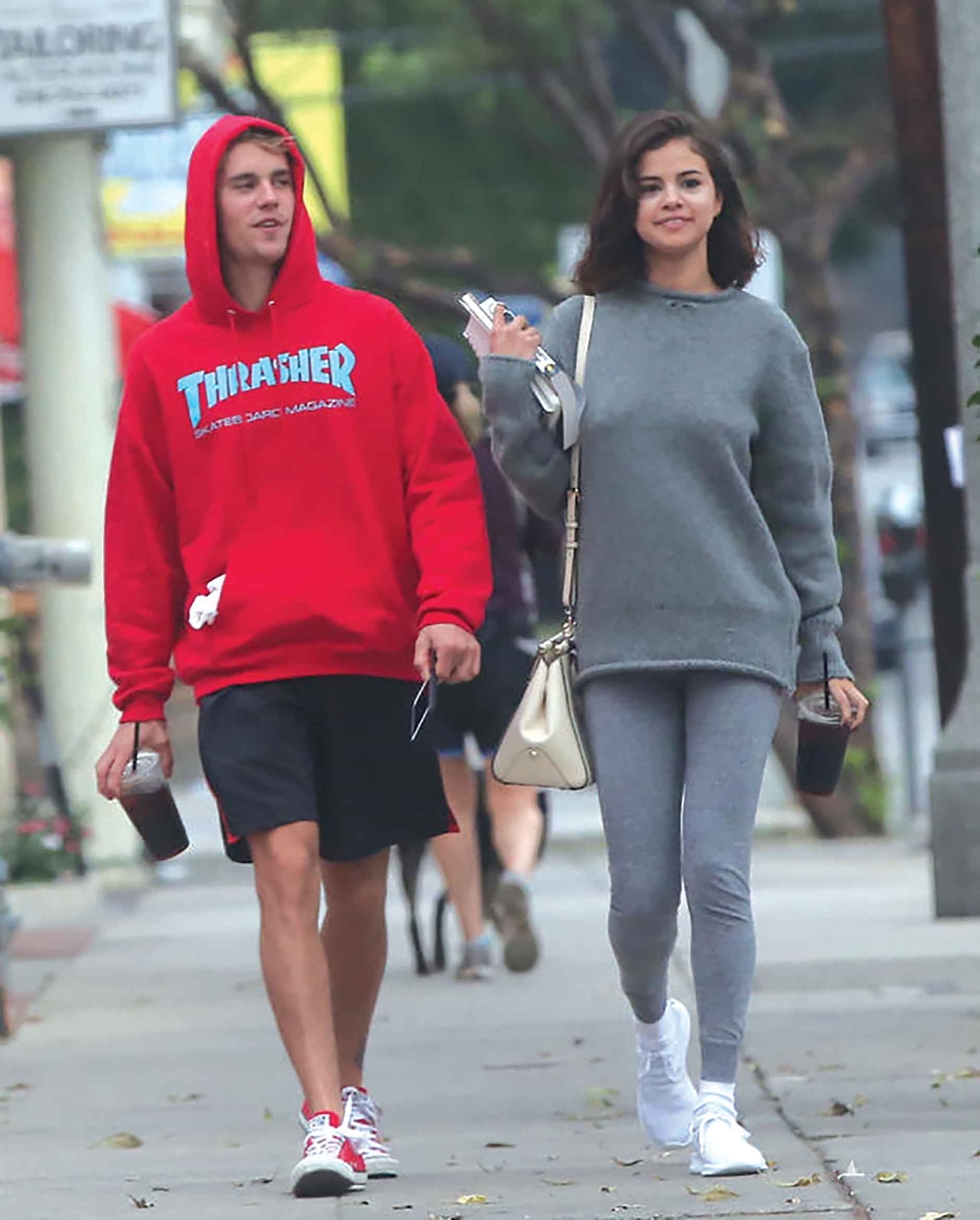 Selena Gomez ngắn gọn đáp trả tin đồn cạch mặt với cô 