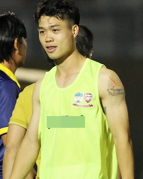 Ai là cầu thủ có mái tóc hình xăm chất nhất U23 Việt Nam