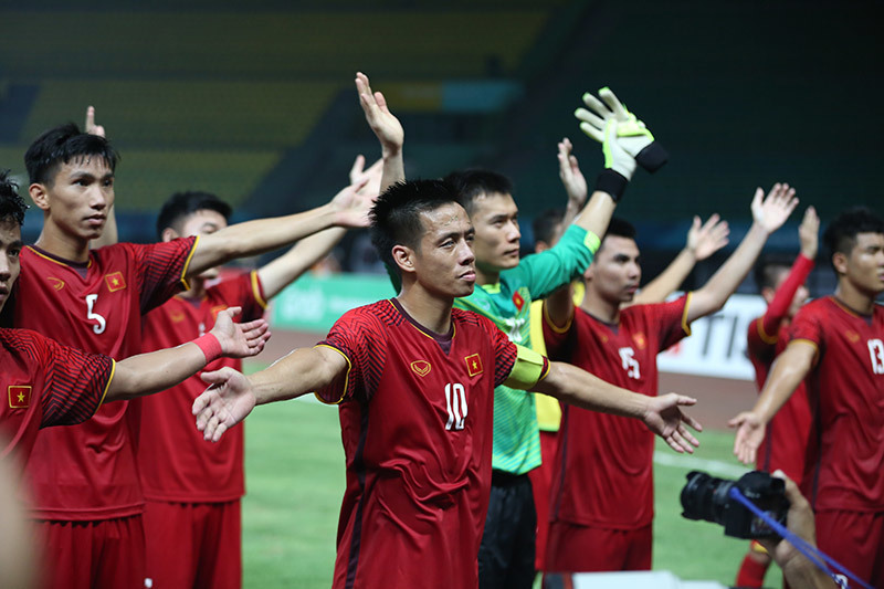 Truyền thông bất bình, dư luận Hàn Quốc cảm thấy nhục nhã vì trọng tài bắt trận UAE – Việt Nam