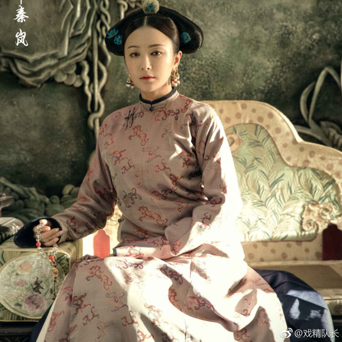 
Vai diễn Phú sát hoàng hậu của cô trong phim được khán giả yêu thích.