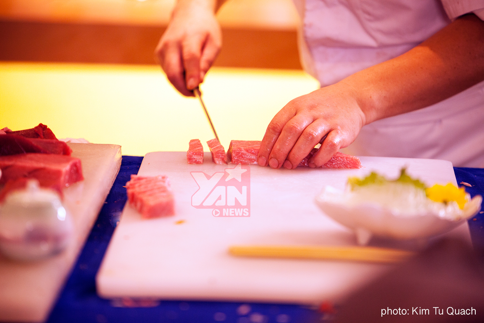 Cá ngừ đại dương vây xanh 110kg “đổ bộ” mừng khai trương Sushi Hokkaido Sachi chi nhánh mới