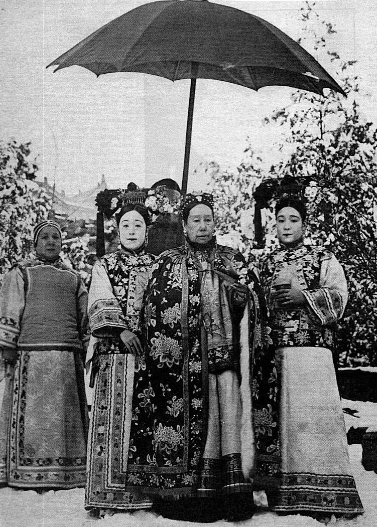 Từ Hy Thái hậu - Người đàn bà tàn độc và thâm hiểm chưa từng thấy trong lịch sử Trung Quốc