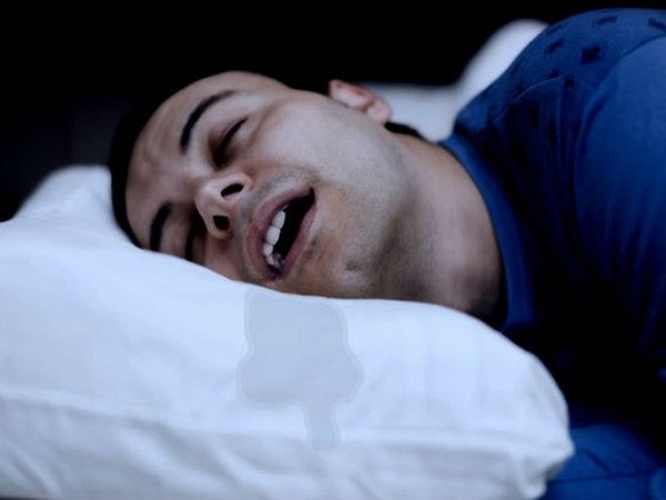 Chảy nước miếng khi ngủ: Dấu hiệu cảnh báo bệnh nguy hiểm