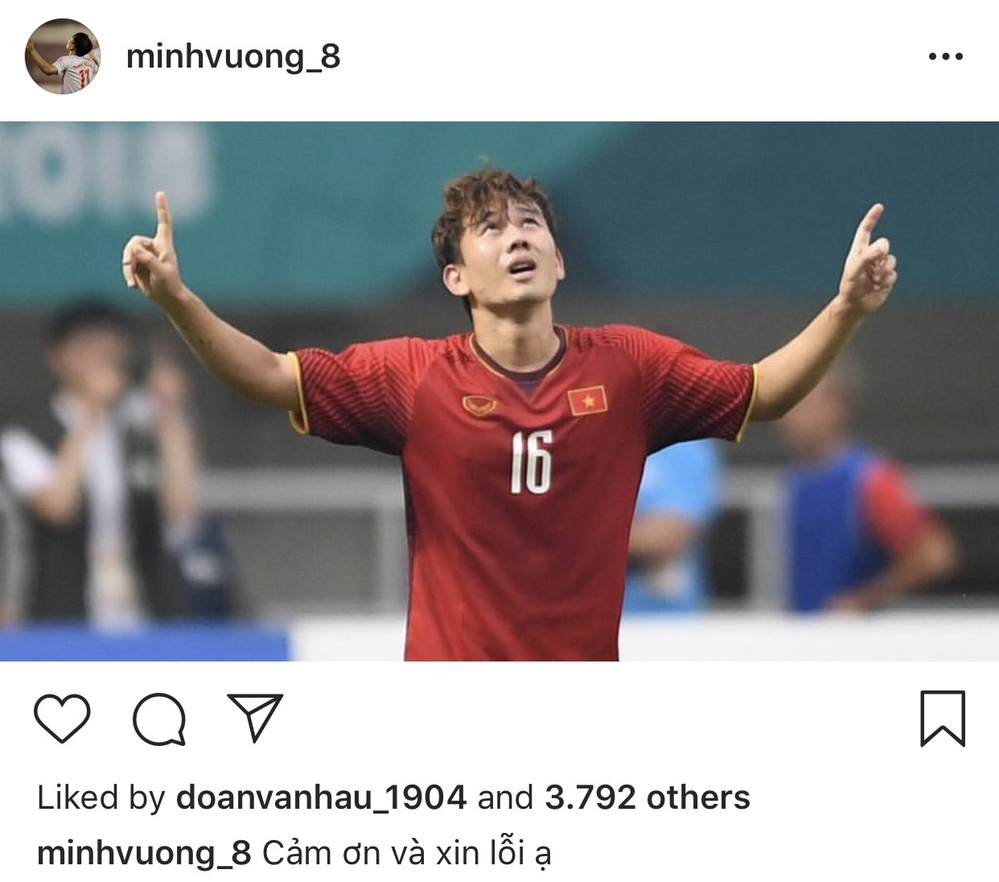 
Minh Vương gửi lời xin lỗi tới CĐV nước nhà. Anh được đánh giá là cầu thủ có khả năng sút phạt tốt ở trận với Olympic Hàn Quốc nhưng lại sút hỏng trong trận với Olympic UAE