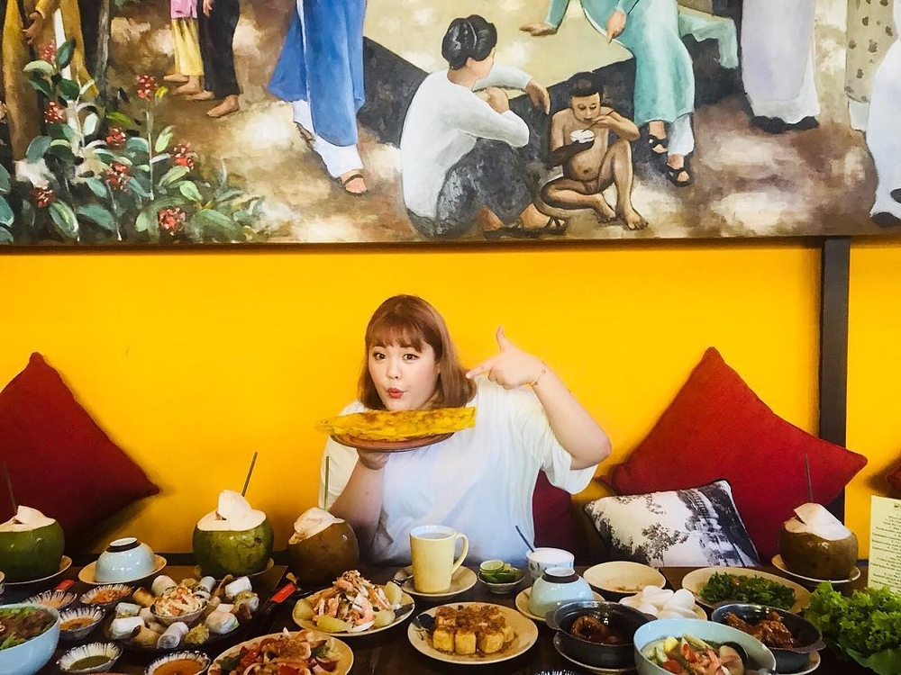 
Hình ảnh của "Thánh ăn" - Yang Soo Bin ở Việt Nam không chỉ khiến công chúng kinh ngạc khi tận mặt chiêm ngưỡng nhan sắc thu hút và ngọt ngào không kém.
