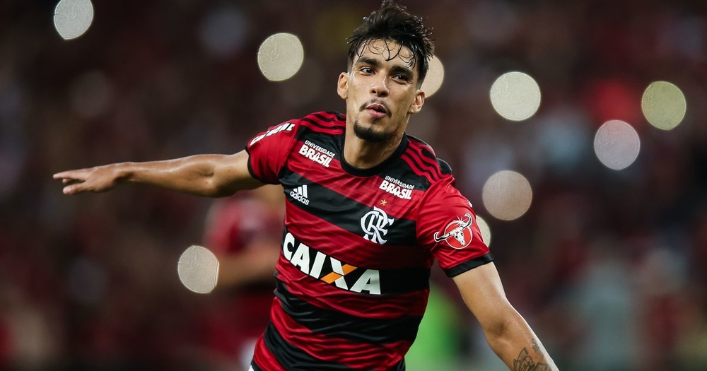 
 Paqueta là tiền vệ công thuộc biên chế Flamengo. Cầu thủ 21 tuổi này đã nổi lên từ năm 2016 và giành quyền chơi ở đội 1 Flamengo cũng như được triệu tập vào U20 Brazil. Được so sánh với Philippe Coutinho ở khả năng ghi bàn, Paqueta đã ghi tới 8 bàn sau 41 trận cho Flamengo chỉ trong năm 2018. Trong đợt giao hữu ĐTQG tháng 9, Paqueta cũng là cầu thủ được HLV Tite gọi lên tuyển Brazil.