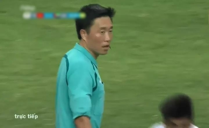 Trọng tài Hàn trong trận của U23 Việt Nam có nguy cơ mất nghiệp: 