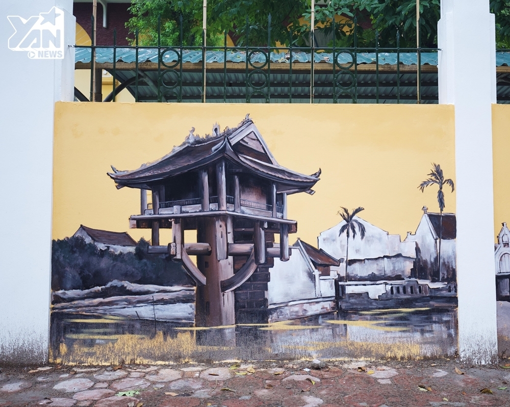 
Bức tường bích họa trên đường Phan Đình Phùng