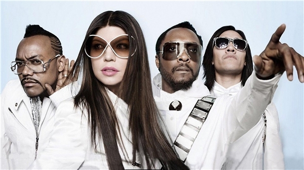 
The Black Eyed Peas là nhóm nhạc Rap huyền thoại hoạt động với 4 thành viên.