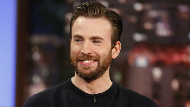 Sau 8 năm gắn bó, Chris Evans chính thức chia tay vai diễn Captain America