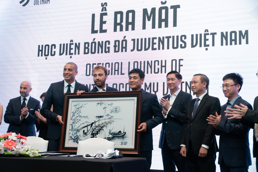 
Lễ ra mắt học viện Juventus tại Việt Nam.