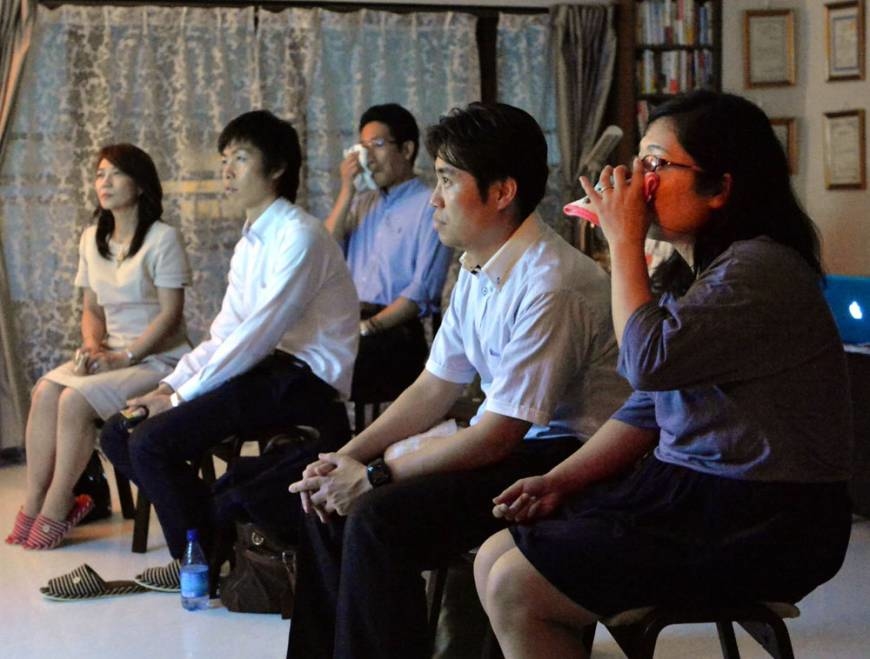 Nghề đặc biệt: 'Dạy cách khóc' cho một thế hệ người Nhật vô cảm