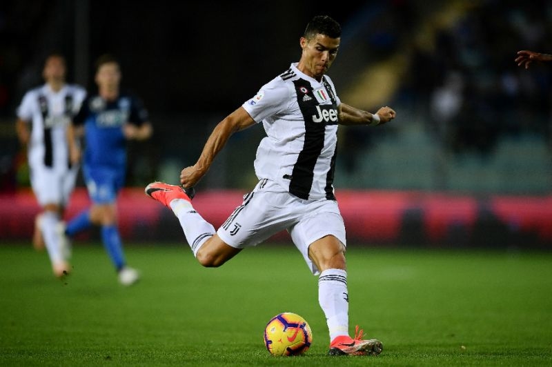 
Ronaldo vừa tỏa sáng để giúp Juventus đánh bại Empoli.