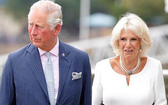 Hậu quả mà Thái tử Charles phải nhận vì phản bội công nương Diana để chạy theo người tình Camilla