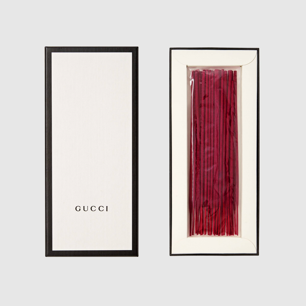 
Nhang thơm Gucci với giá 70 USD, khoảng hơn 1,6 triệu VNĐ.