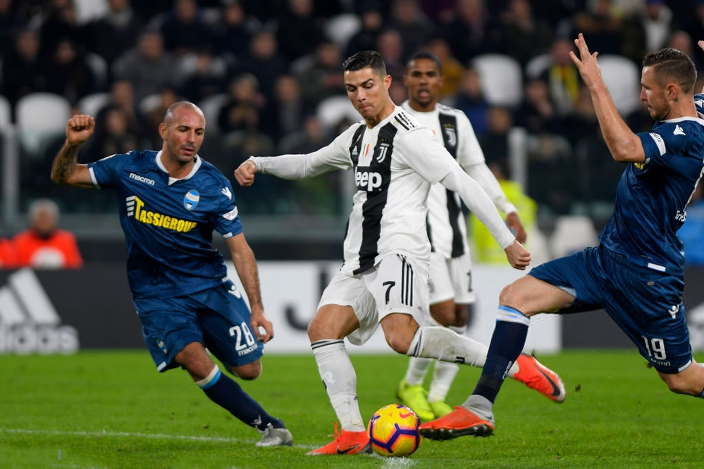 Serie A 2018/19 sau vòng 13: Ronaldo đi vào lịch sử, Juventus nới rộng khoảng cách với đội bám đuôi