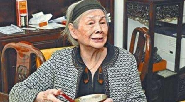 Bất hạnh như Mai Diễm Phương: chết 15 năm vẫn bị mẹ già 95 tuổi kiện cáo để bòn rút tài sản