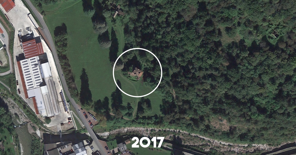 
Vị trí của căn biệt thự gây nhiều đồn đoán kinh dị tại nước Ý qua ảnh chụp từ vệ tinh năm 2017.