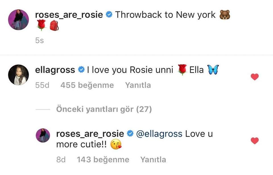 
"Em yêu chị Rosie", "Chị còn yêu em hơn nữa bé cưng"