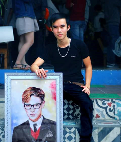 
Chàng trai 9X bên bức tranh màu nước vẽ ca sĩ T.O.P (Big Bang)