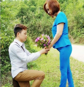 
Hình ảnh cô dâu Thu Sao được cầu hôn - Ảnh: Internet