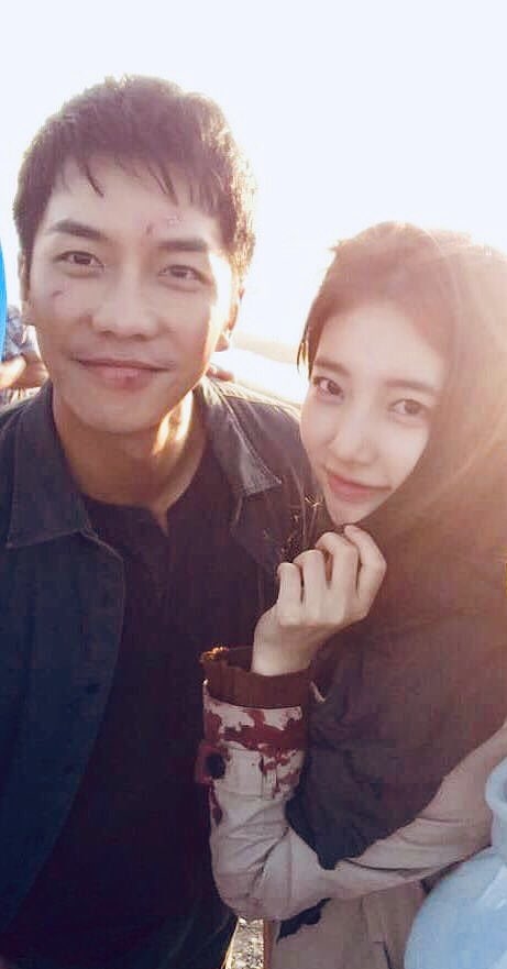 Những hình ảnh bên nhau ngọt ngào của cặp đôi Lee Seung Gi và Suzy trên phim trường Vagabond
