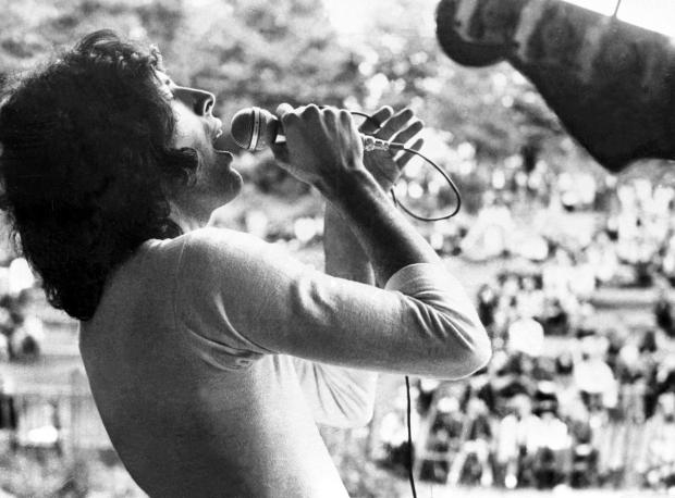 
Freddie Mercury trong khoảng thời gian những năm 1960.