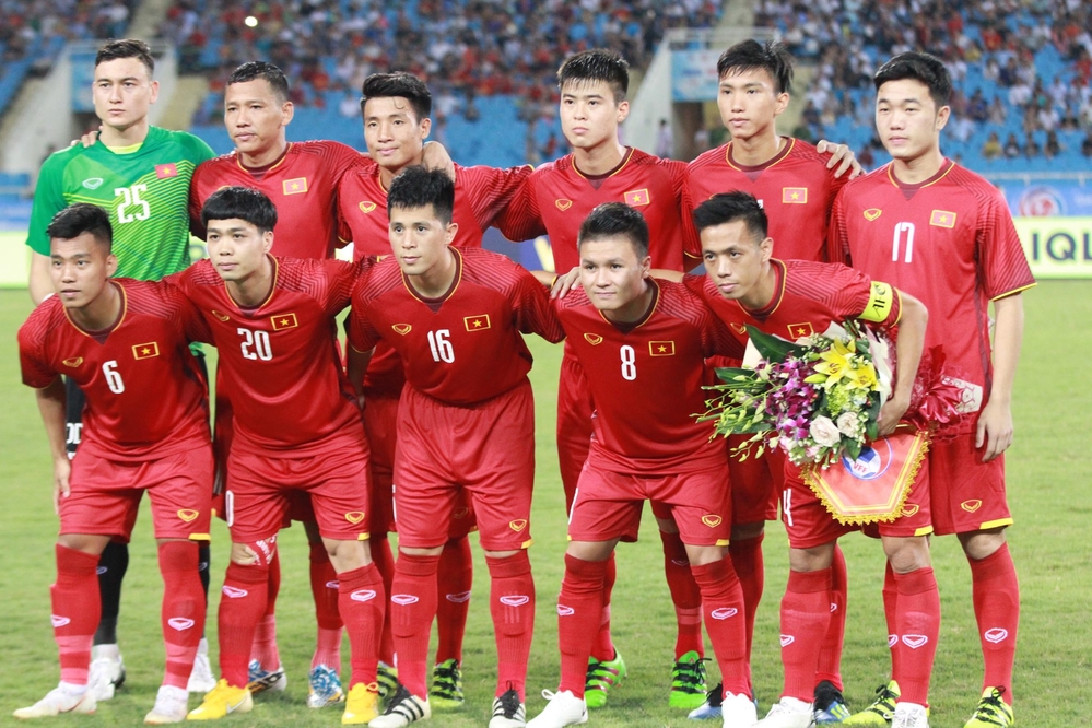 
Với những nhân tố tươi trẻ và đầy tài năng, hy vọng bóng đá Việt Nam sẽ tiếp tục lên ngôi tại AFF Cup 2018.