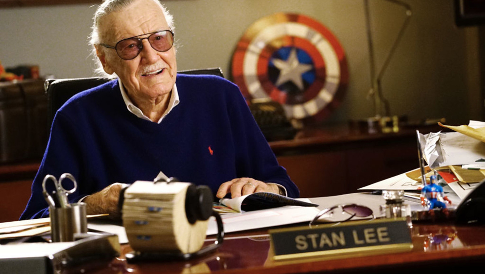 Đau lòng trước tuổi già đầy bi kịch và áp bức của Stan Lee, CĐM xót xa liệu ông có ra đi thanh thản?