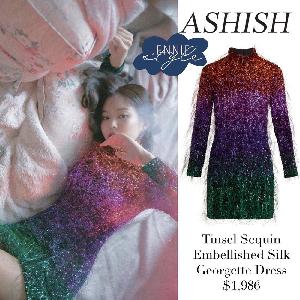 
Mẫu váy sequin ombre của nhà mốt Ashish có giá gốc khoảng 46 triệu đồng.
