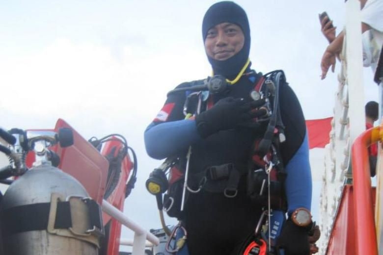 
Hình ảnh của người thợ lặn không may qua đời trong khi đang làm nhiệm vụ tìm kiếm cứu nạn chiếc máy bay