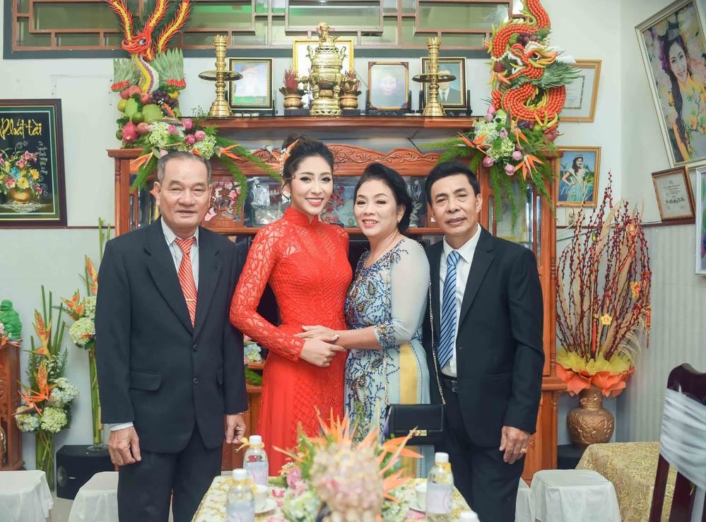 Cận cảnh không gian lung linh tại nhà của Hoa hậu Đại dương Đặng Thu Thảo trước giờ đám cưới - Tin sao Viet - Tin tuc sao Viet - Scandal sao Viet - Tin tuc cua Sao - Tin cua Sao