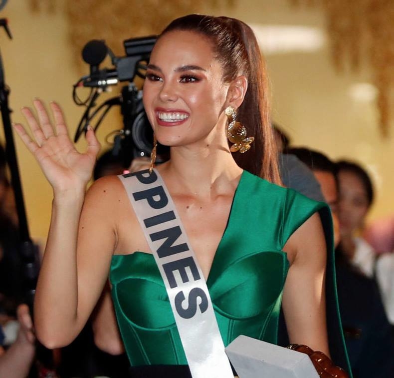 Hoa hậu Philippines được săn đón như minh tinh khi đến Miss Universe 2018