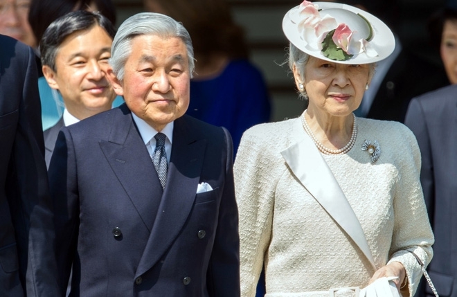 
Thiên hoàng Akihito và Hoàng hậu