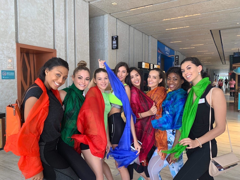 
Các thí sinh Hoa hậu Thế giới 2018 đã bước vào những hoạt động đầu tiên của cuộc thi.  - Tin sao Viet - Tin tuc sao Viet - Scandal sao Viet - Tin tuc cua Sao - Tin cua Sao