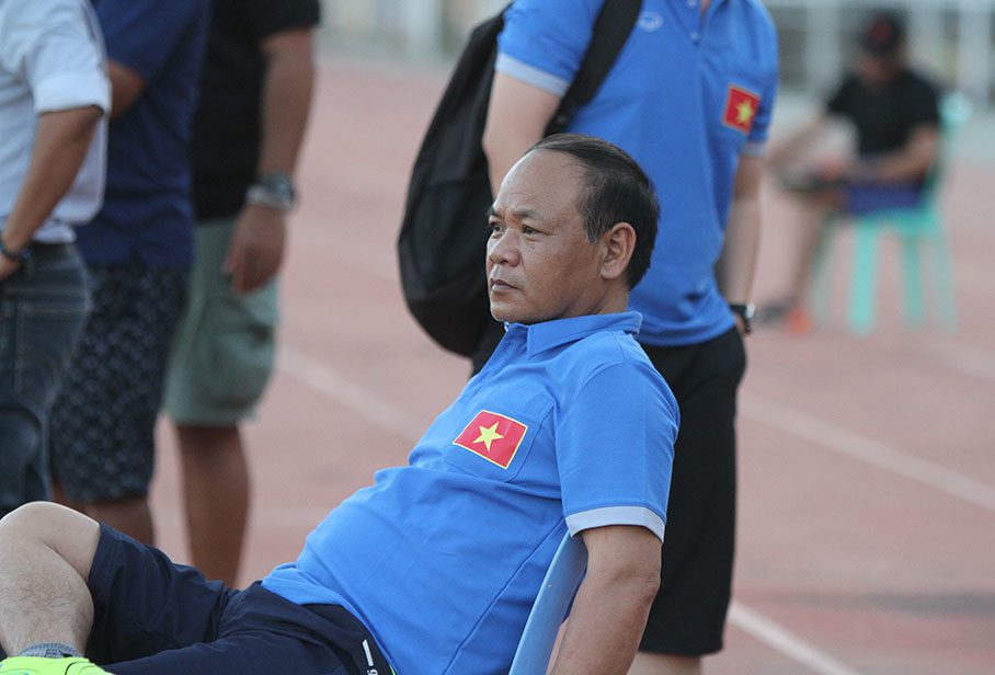 
Ông Nghĩa là gương mặt quen thuộc đã từng đồng hành cùng ĐT Việt Nam trong những kỳ AFF Cup gần đây.