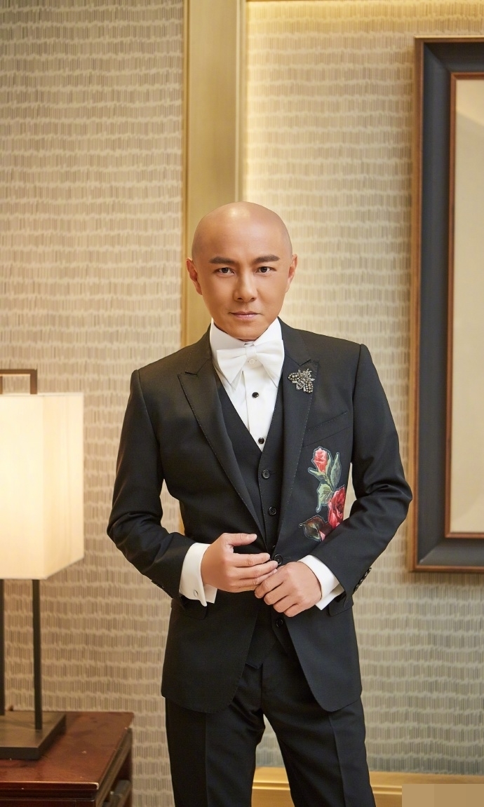 Trở lại TVB sau 21 năm: Người xem mong đợi sự tái xuất của Trương Vệ Kiện trong Đại Soái Ca
