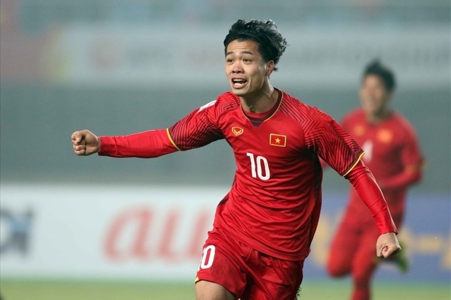 
Ở giải Asian Cup 2019, Công Phượng lại trở về với áo số 10 “huyền thoại”.