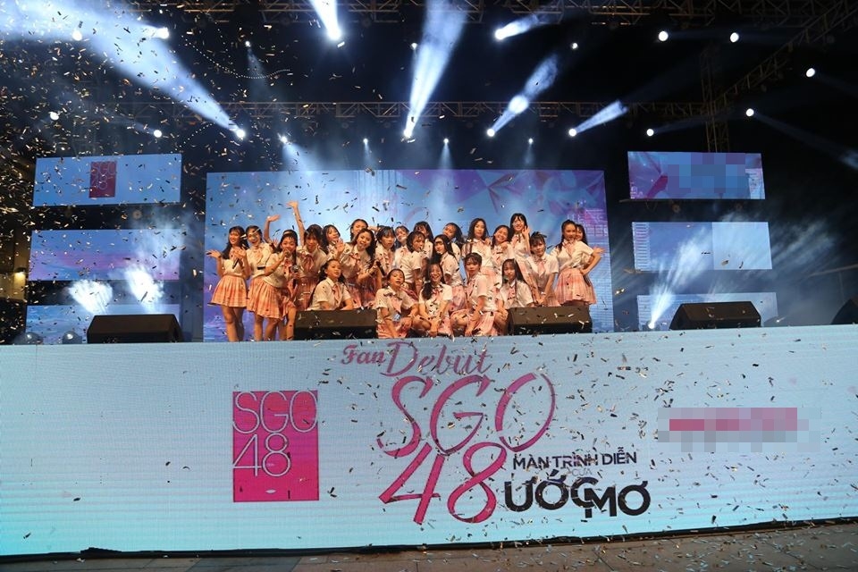 Hơn 1500 fan hâm mộ đến cổ vũ sân khấu ra mắt thế hệ nữ thần tượng đầu tiên của SGO48