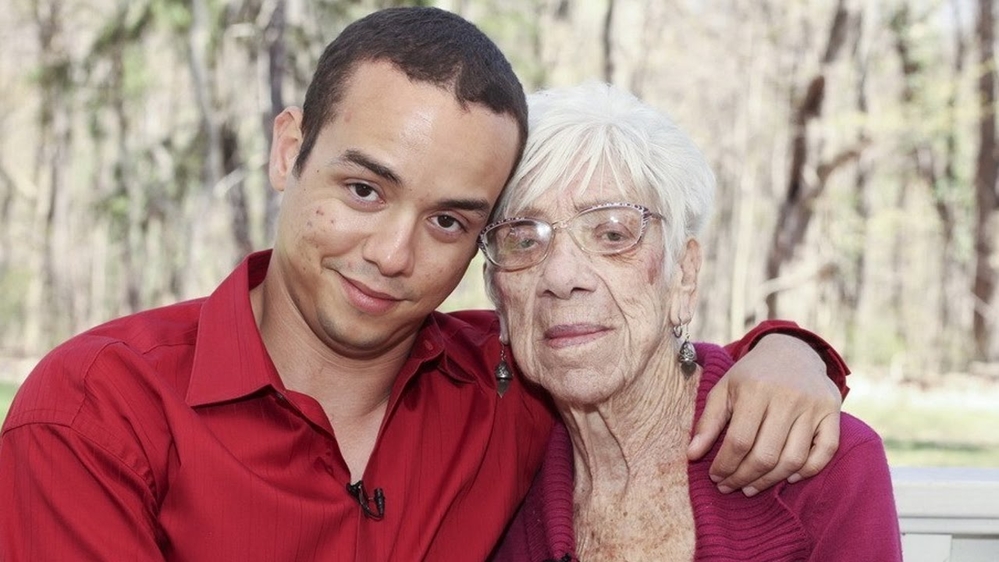 Cụ bà 91 tuổi và chuyện tình 5 năm với trai trẻ 31 tuổi: “Chuyện chăn gối như được tái sinh”