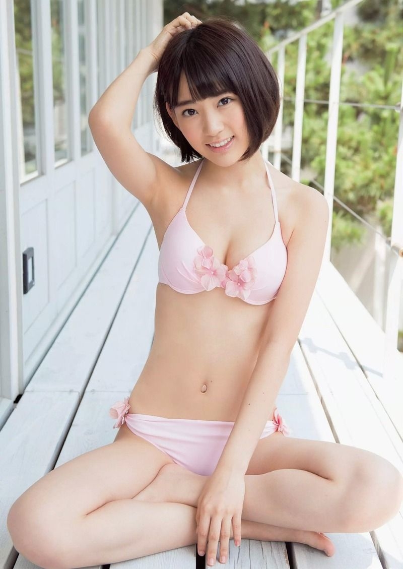 Bị lộ loạt ảnh bikini nóng bỏng, Miyawaki Sakura (IZ*ONE) bị K-net miệt thị là 