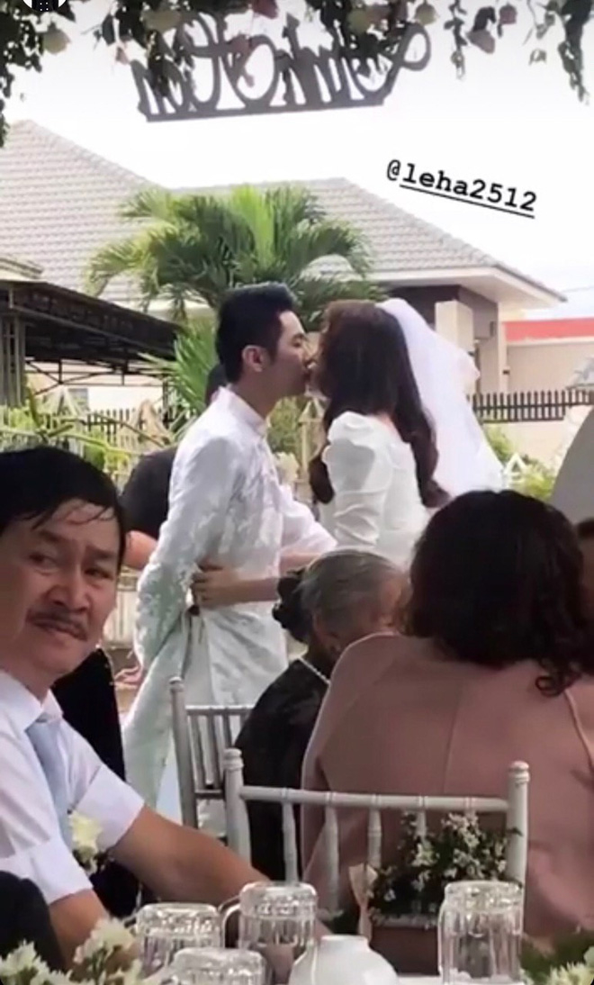 Dàn mỹ nhân Việt về tận Gia Lai dự lễ đính hôn của Lê Hà (The Face) - Tin sao Viet - Tin tuc sao Viet - Scandal sao Viet - Tin tuc cua Sao - Tin cua Sao