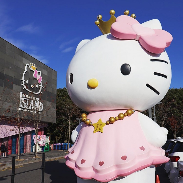 Có cả một vương quốc Hello Kitty ngoài đời thực khiến giới trẻ 