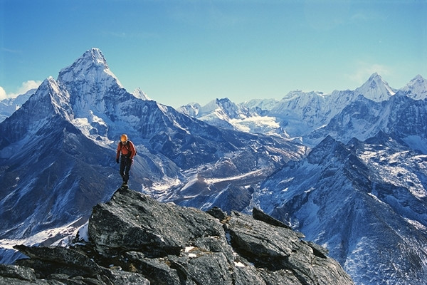 
Everest là điểm đến, là đỉnh cao mà bất kỳ ai cũng muốn chinh phục một lần.